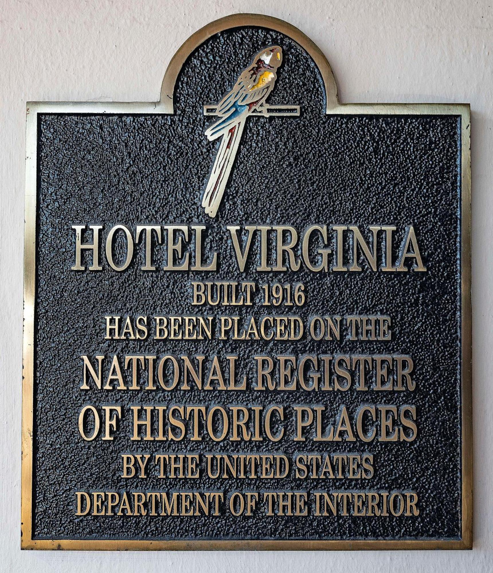 Hotel Virginia Santa Barbara, Tapestry Collection By Hilton Εξωτερικό φωτογραφία